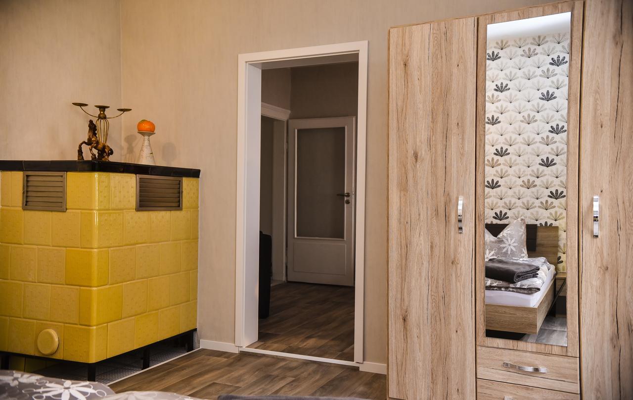 Ferienwohnung Schwarz & Weiss Eisenach Exteriör bild