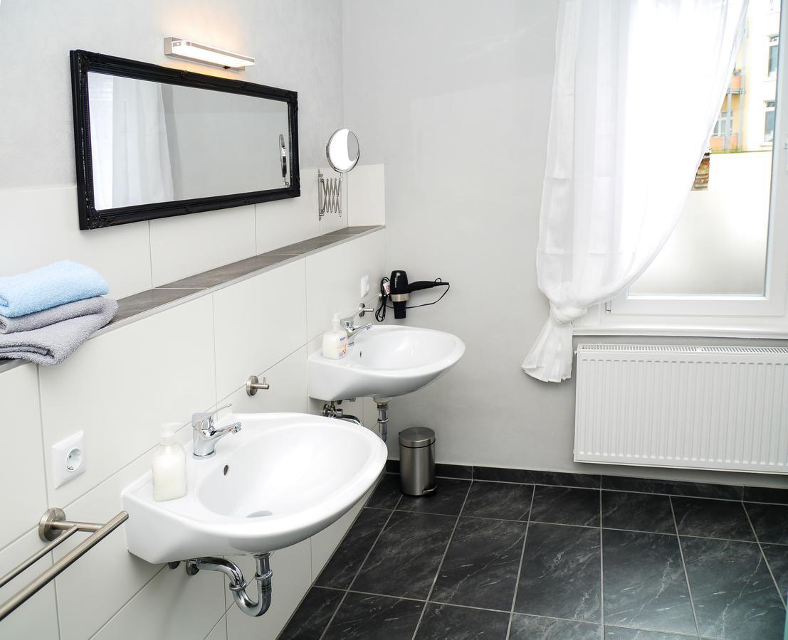 Ferienwohnung Schwarz & Weiss Eisenach Exteriör bild